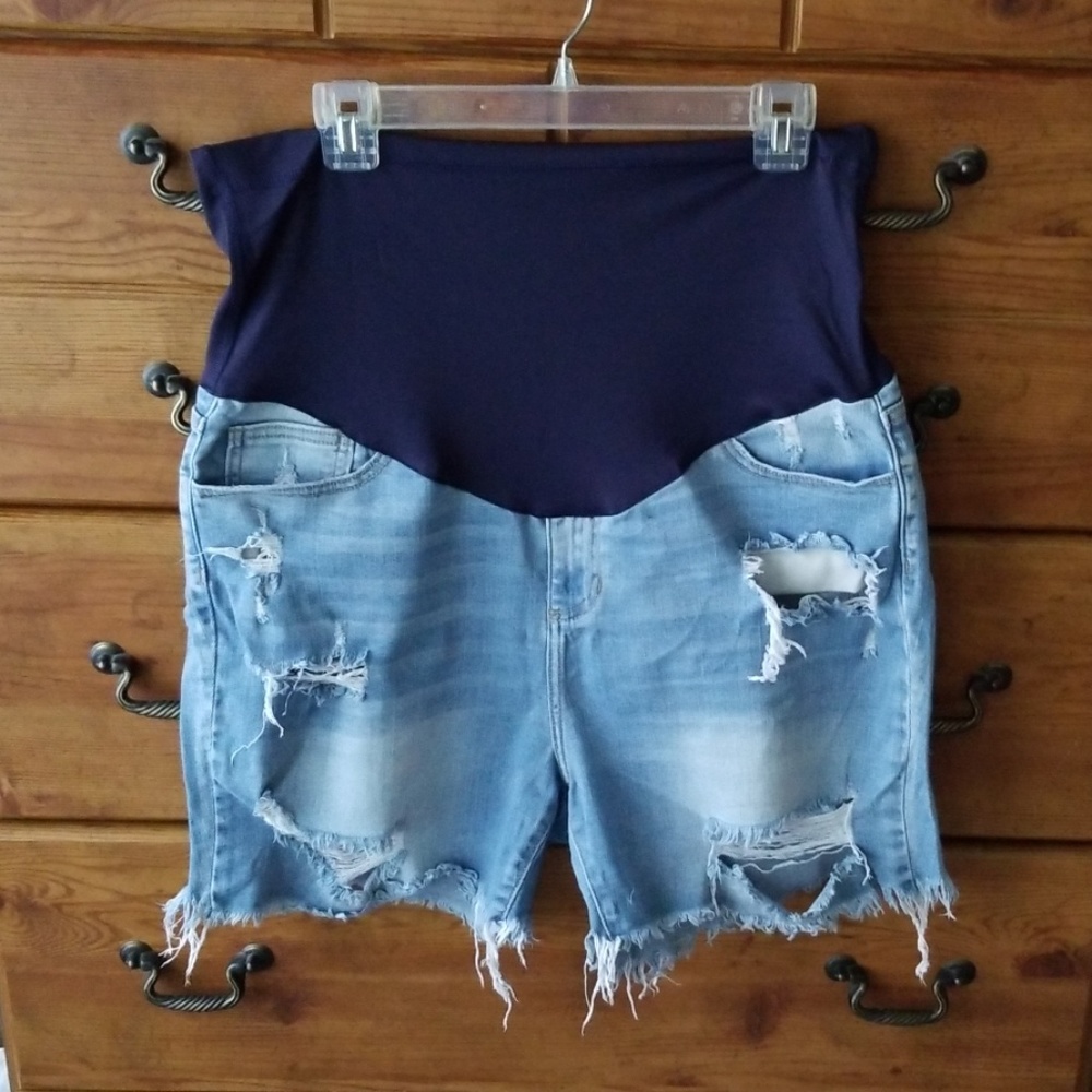 Plus sized maternity jean shorts